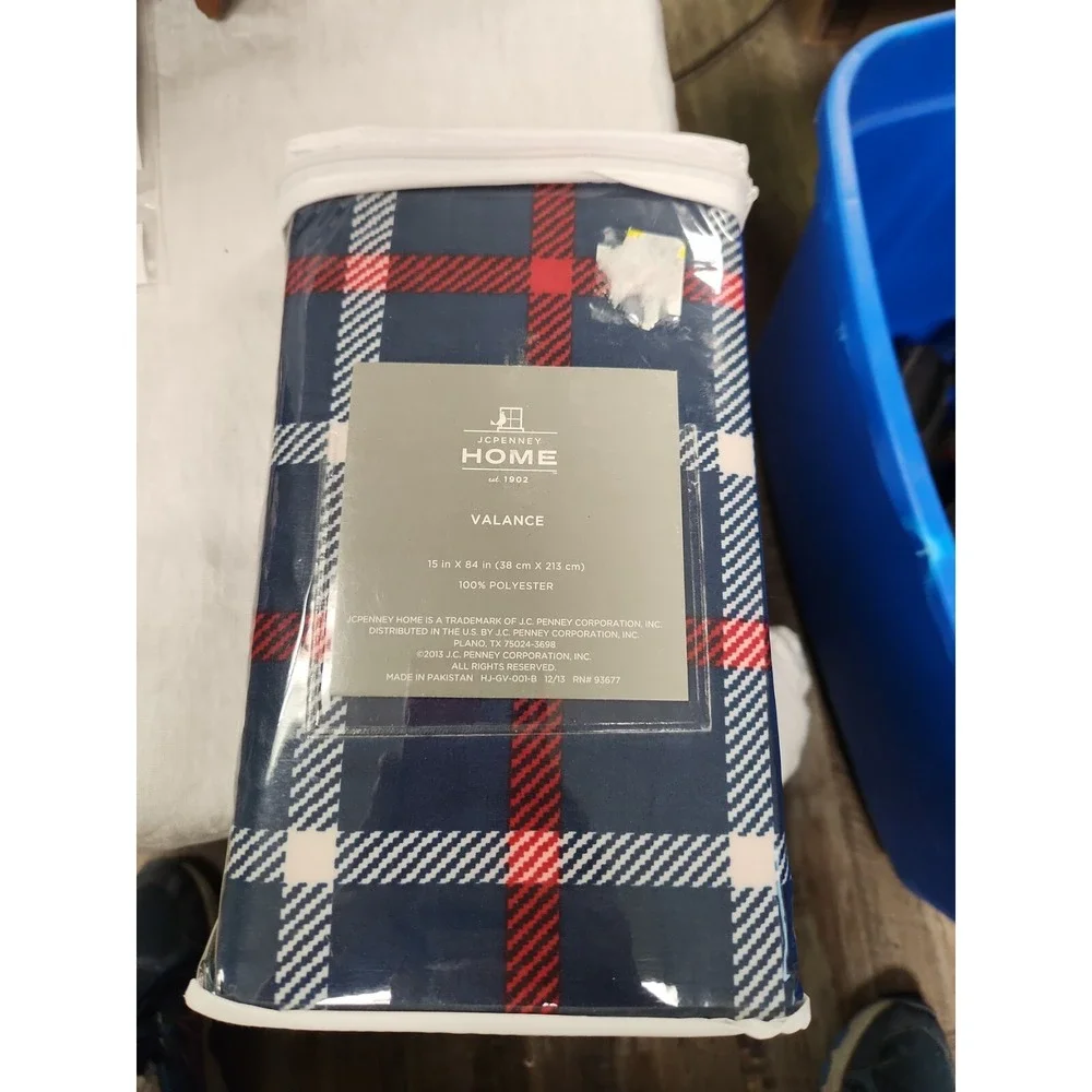 NEW JCPenney Home Collection Plaid Valance Blue Multi 15x84